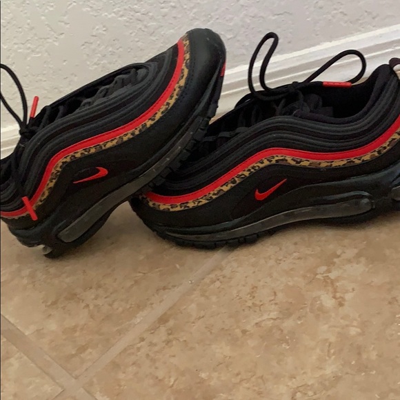 Nike Shoes - NIKE BRAND NEW WOMENS SNEAKERS